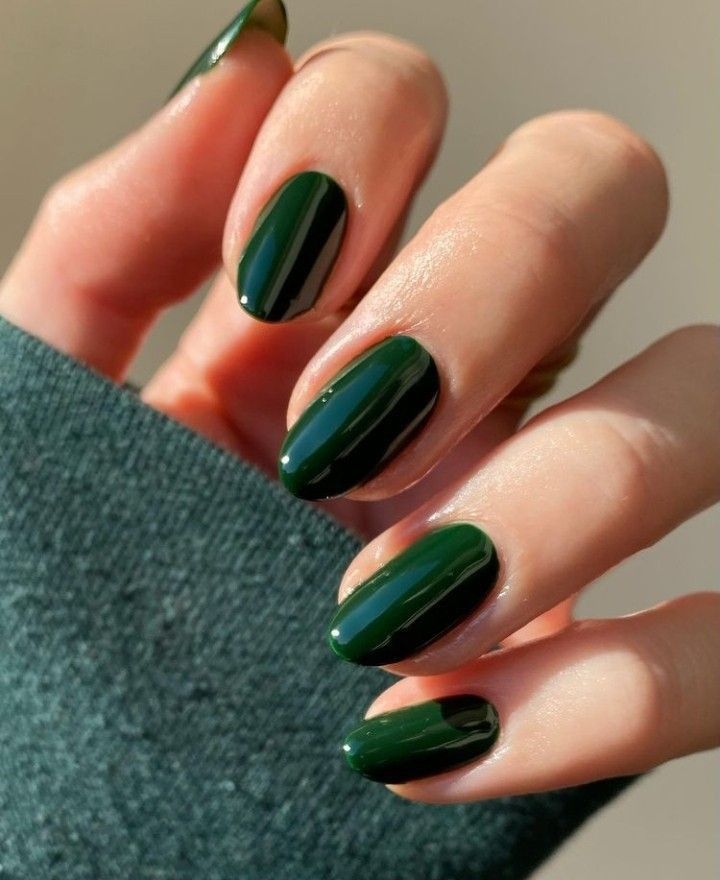 Glossy olive green nails – Fall 2025 Nail Color Trends