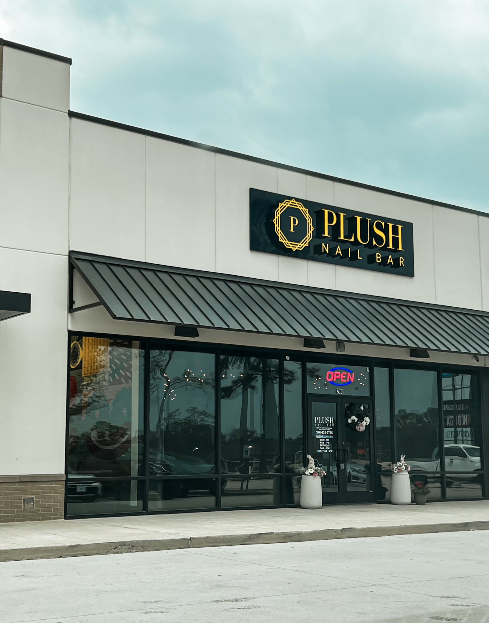 nail salon near Willis TX Plush Nail Bar storefront exterior with modern design