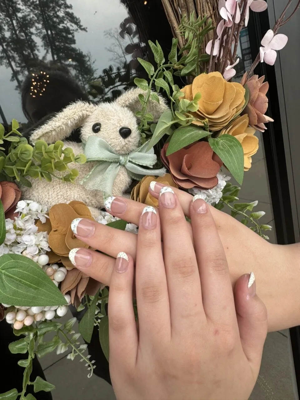 Top 5 Best Short Nail Designs for Every Style 3 french